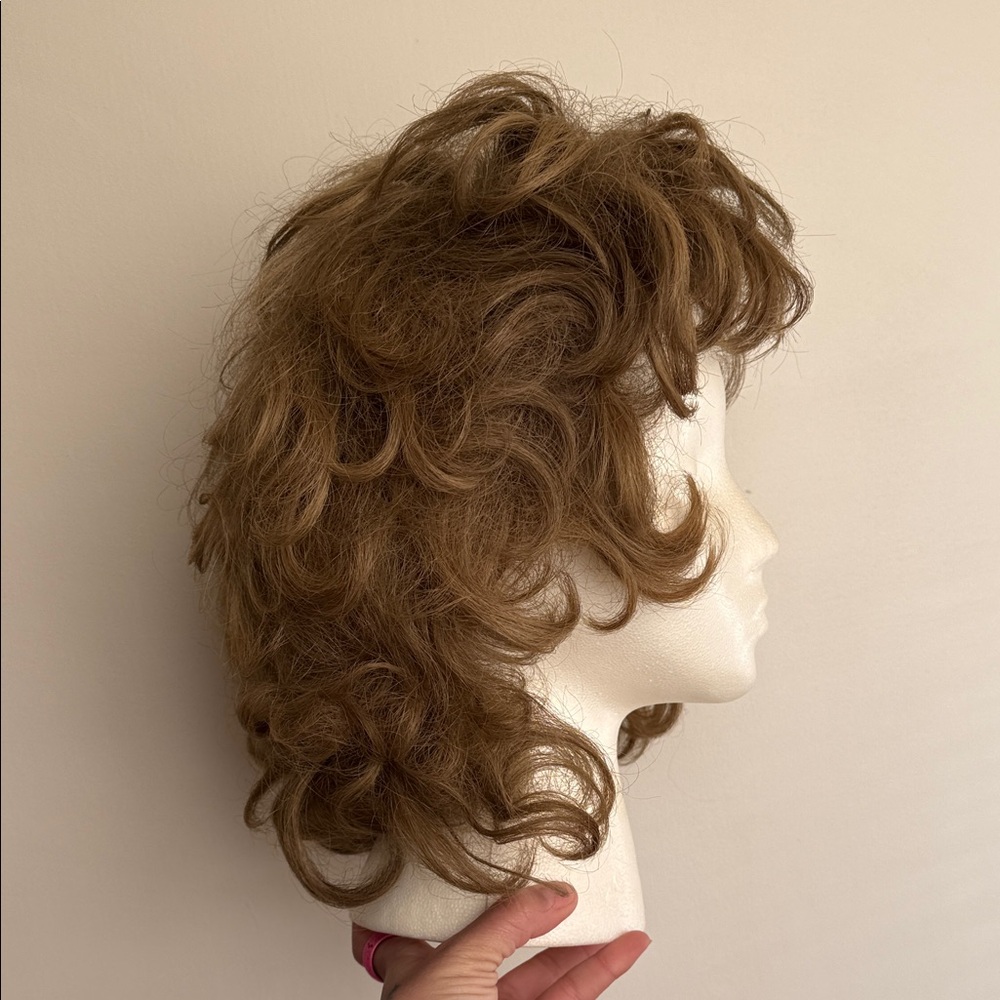Brown Women's Wig (7) - Picture 3 of 6